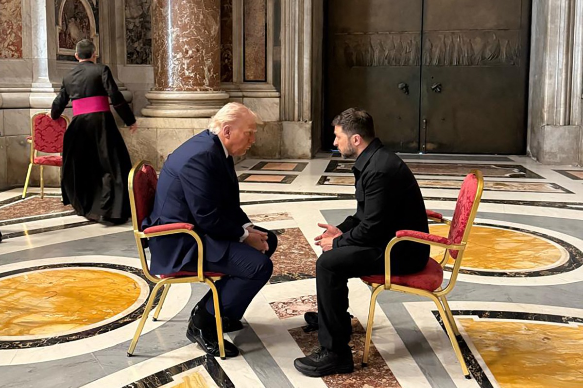 In this handout photograph taken and released by the Ukrainian Presidential Press Service in Kyiv on April 26, 2025, Ukraine's President Volodymyr Zelensky (R) meets with US President Donald Trump (L) on the sidelines of Pope Francis's funeral at St. Peter's Basilica at the Vatican. (Photo by Handout / UKRAINIAN PRESIDENTIAL PRESS SERVICE / AFP) 