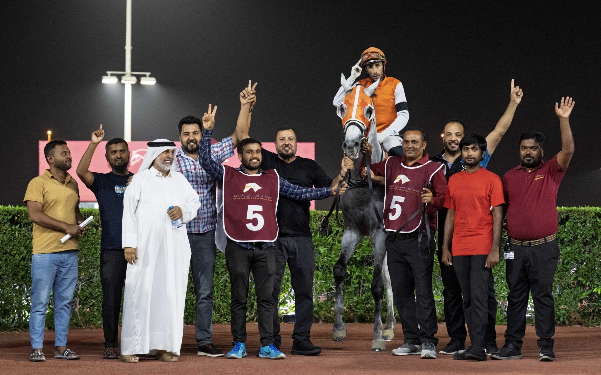 The connections of Mutamarrid celebrate their victory. PICS: Juhaim/QREC