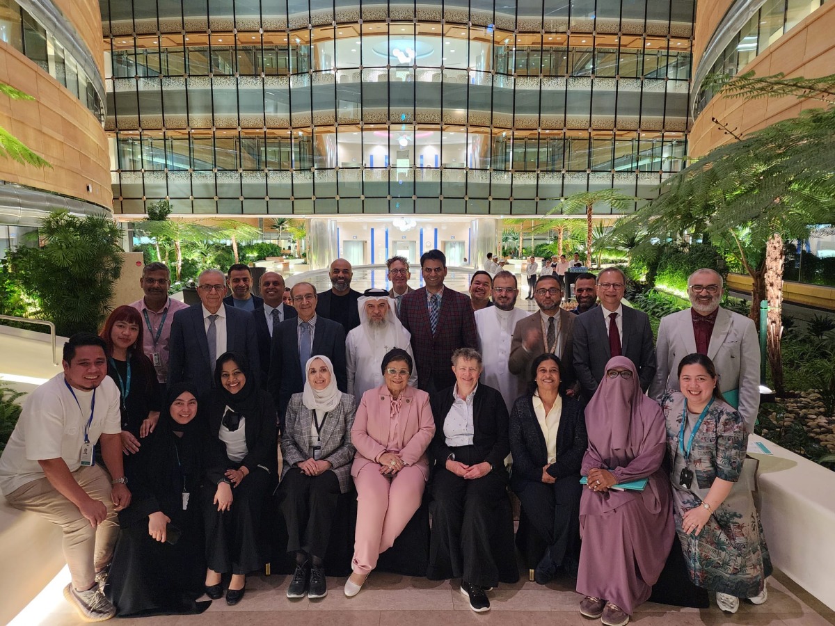 Sidra Medicine officials and examiners.