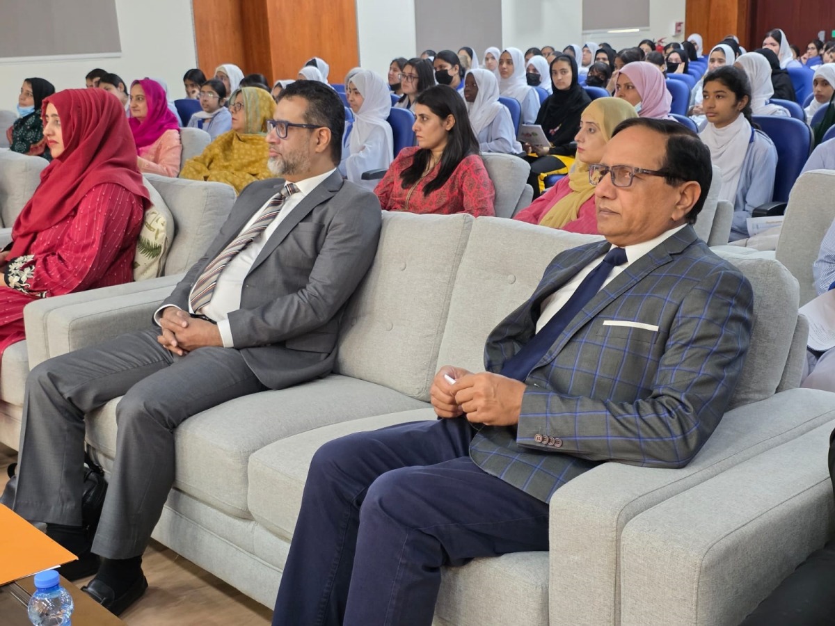 Principal Chaudhary Mohammad Afzal and cybersecurity expert Dr. Ahmad Javaid with PISQ teachers and students at a session.