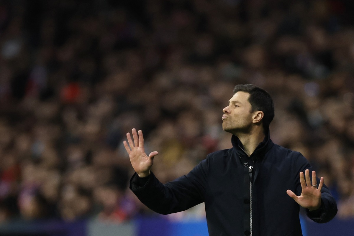 Bayer Leverkusen's Spanish coach Xabi Alonso gestures during the UEFA Champions League, league phase football match between Club Atletico de Madrid and Bayer Leverkusen at the Metropolitano stadium in Madrid on January 21, 2025. Photo by OSCAR DEL POZO / AFP.
