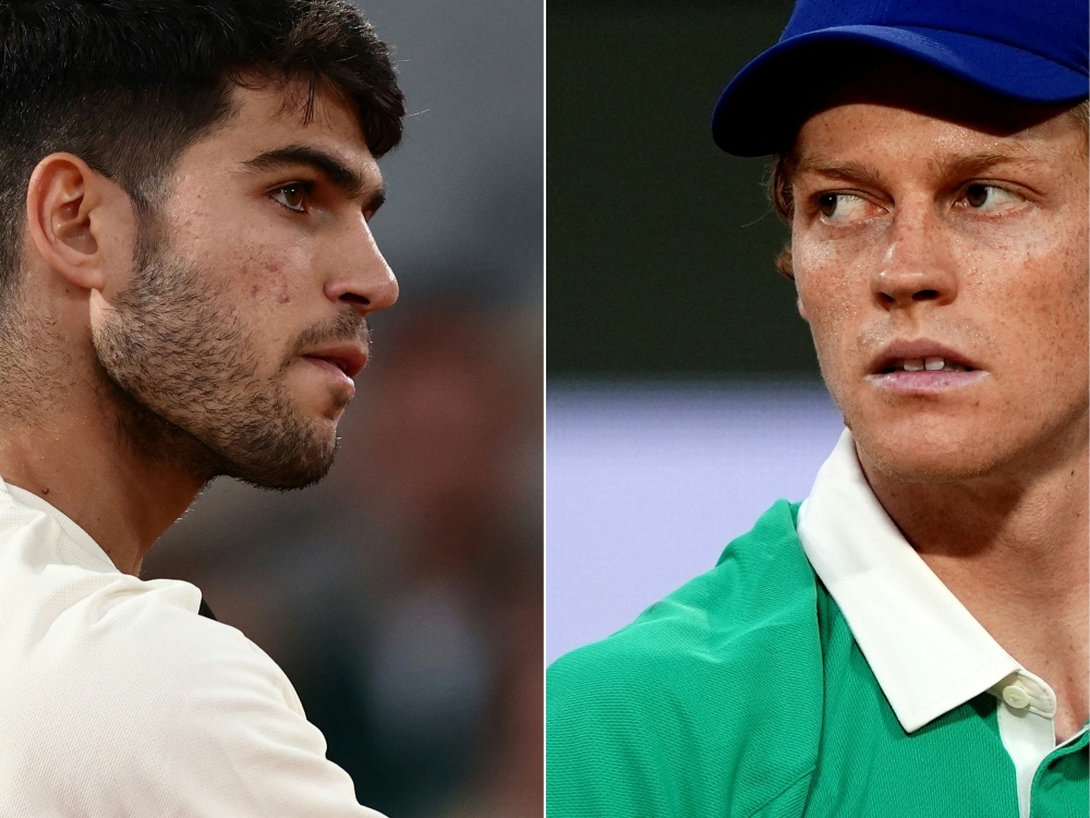 Combination pictures of Spain's Carlos Alcaraz and Italy's Jannik Sinner. (Photo by Thibaud Moritz and Dimitar Dilkoff / AFP)
 