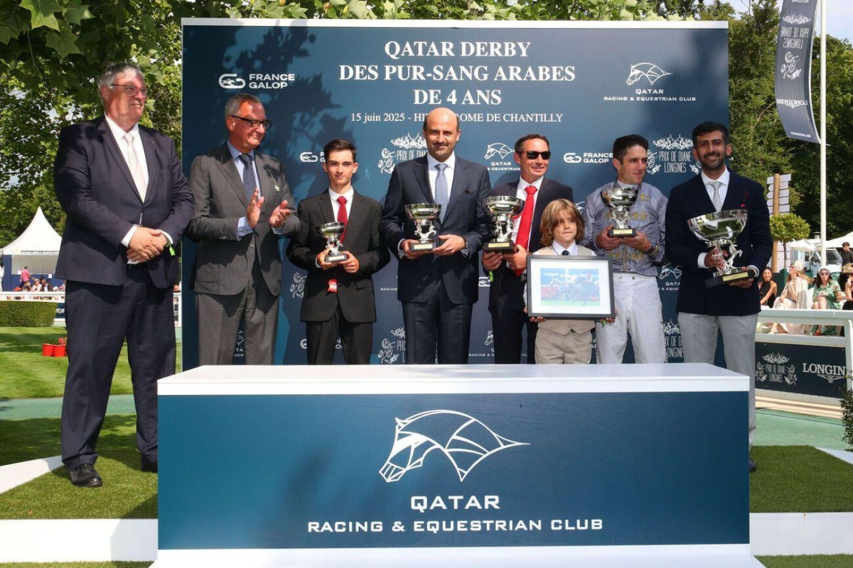 QREC Board Member Khalifa bin Mohammed Al-Attiyah presented trophies to winners of QREC-sponsored Qatar Derby. 
