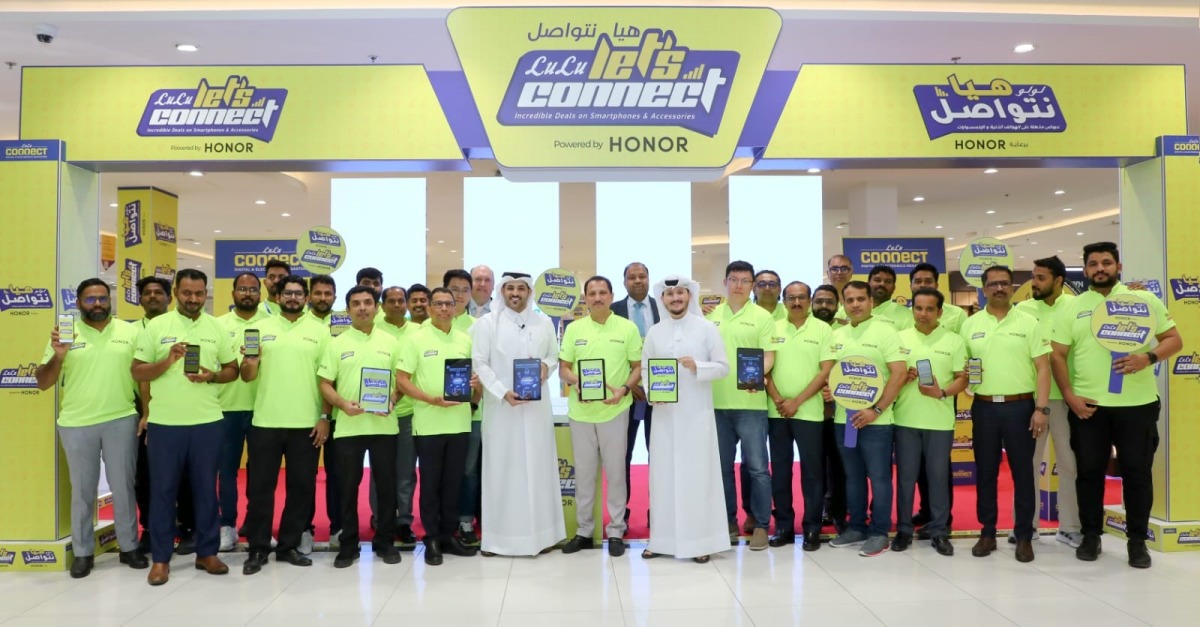 Officials, guests, and staff at the launch of the promotion.