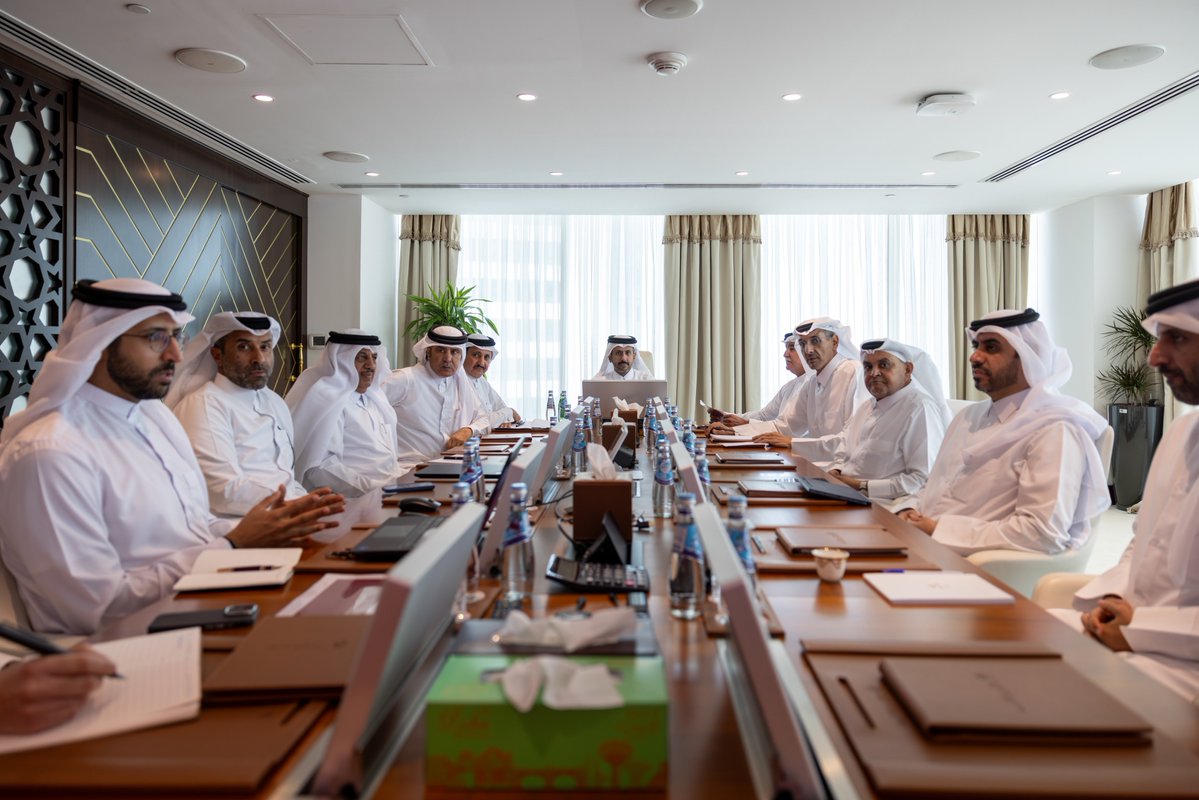Minister of Commerce and Industry H E Sheikh Faisal bin Thani bin Faisal Al-Thani during the second meeting of 2025 with representatives of the private sector, yesterday.