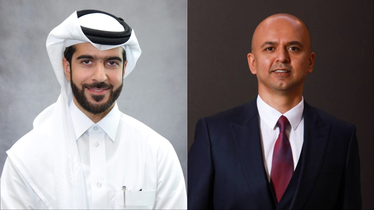 Head of Business Development Sector at QIIB Khaled Abdul Rahman Al-Shaibei (left) and Visa’s Vice President and General Manager for Qatar and Kuwait Shashank Singh