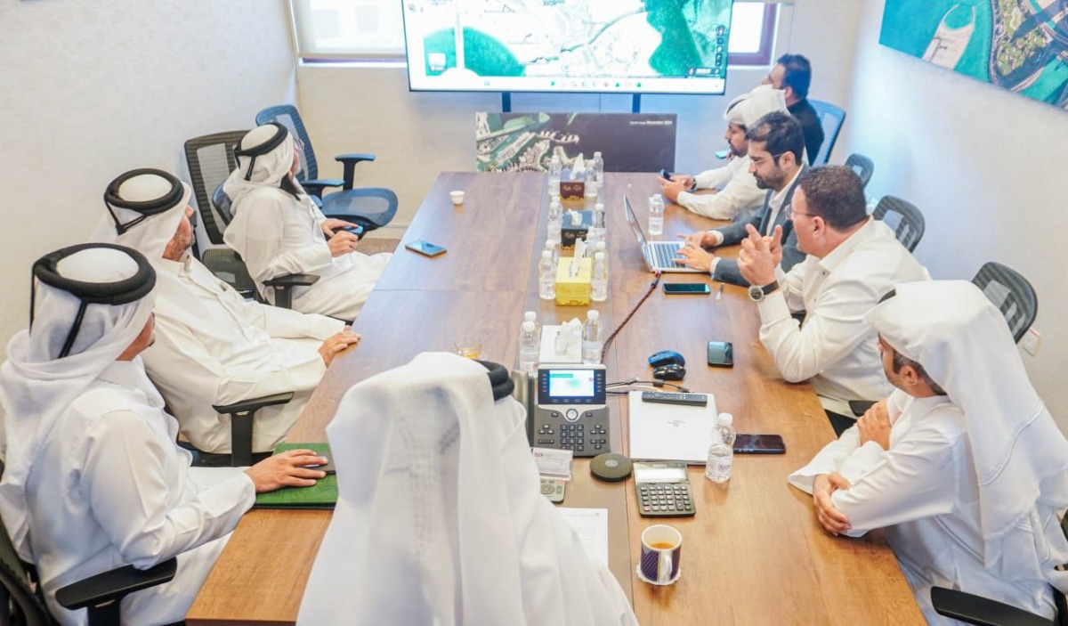  MECC and UDC officials during the meeting.