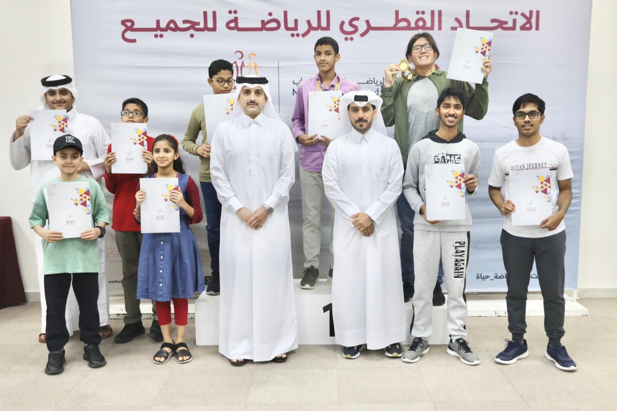 Leading players of the tournament pictured with officials.