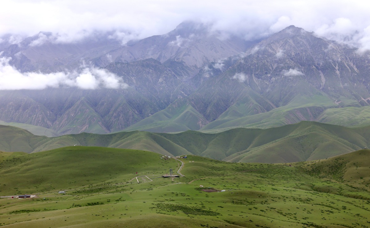 Aug. 7, 2025 (Xinhua) -- This photo taken on Aug. 6, 2025 shows a view of Kunlun Mountains scenic area in Qira County, northwest China's Xinjiang Uygur Autonomous Region. (Xinhua/Wang Fei)