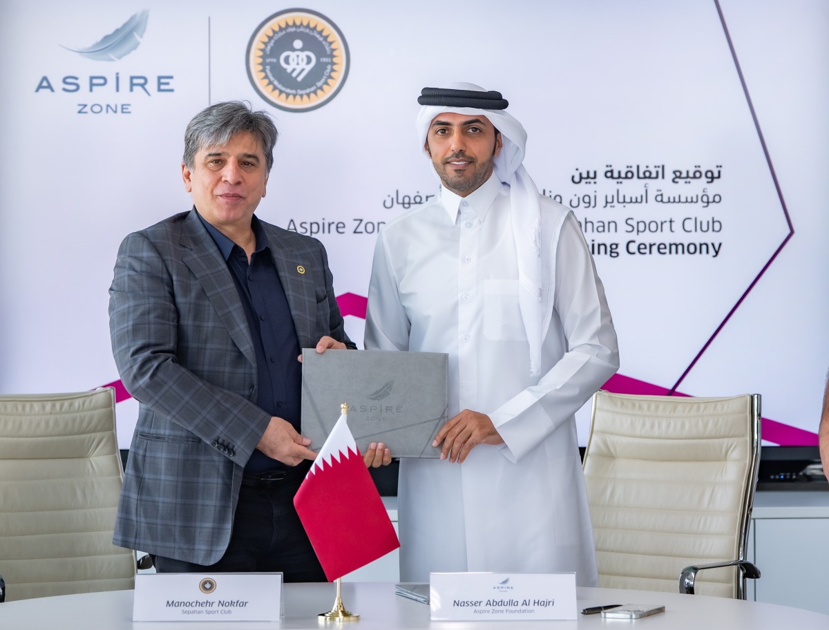 Aspire Zone and Sepahan Club officials during the signing ceremony.