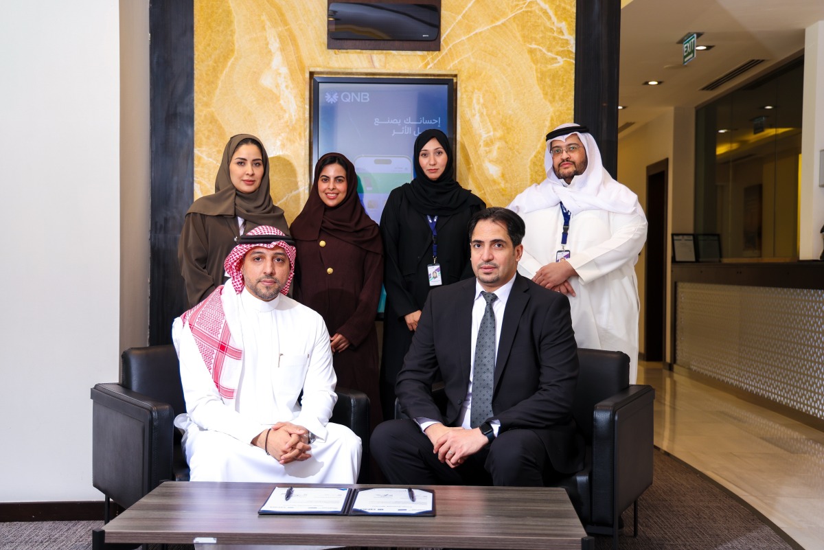 VP Transaction Banking at QNB KSA, Hashim Alawi Alhussain and CEO of Sanad Pay, Maher Mahdi Al-Shahin with senior representatives during the event.