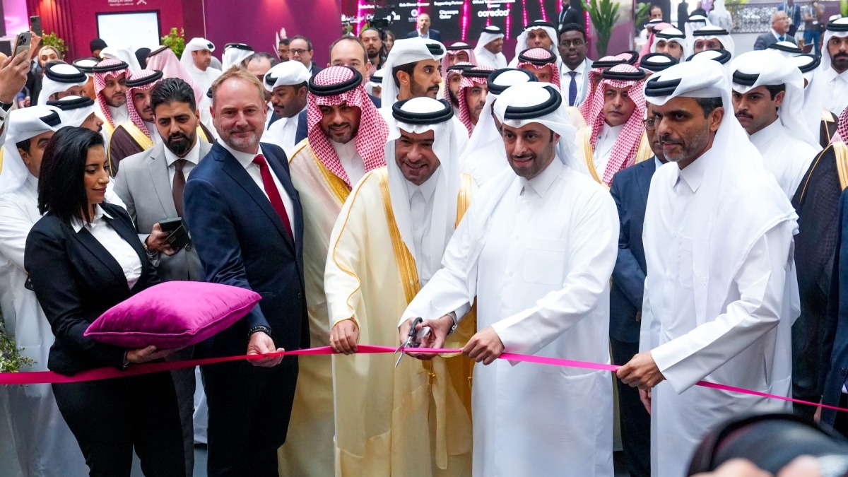 Minister of Municipality H E Abdullah bin Hamad bin Abdullah Al Attiyah, Minister of Municipalities and Housing and Chairman of REGA of Saudi Arabia H E Majid bin Abdullah Al-Hogail, Chairman of Aqarat Eng. Khalid bin Ahmed Al Obaidli with other dignitaries during the inauguration of Cityscape Qatar 2025. 