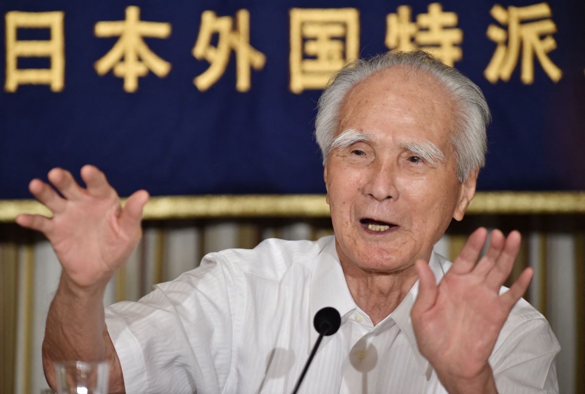 Former Japanese prime minister Tomiichi Murayama answers questions during a press conference at the Foreign Correspondents' Club of Japan in Tokyo on July 29, 2015. Photo by KAZUHIRO NOGI / AFP