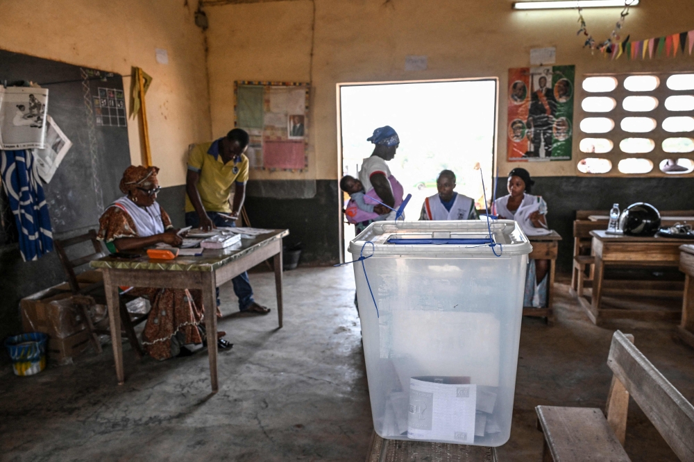 A general view of a ballot box at a polling station in Agboville on October 25, 2025 during Ivory Coast's presidential elections. Photo by Issouf Sanogo / AFP