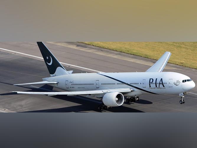 File photo: Pakistan International Airline carrier