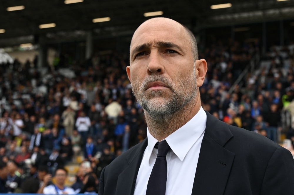 Juventus' Croatian coach Igor Tudor looks on before the Italian Serie A football match between Como and Juventus  on October 19, 2025. Photo by Piero Cruciatti / AFP