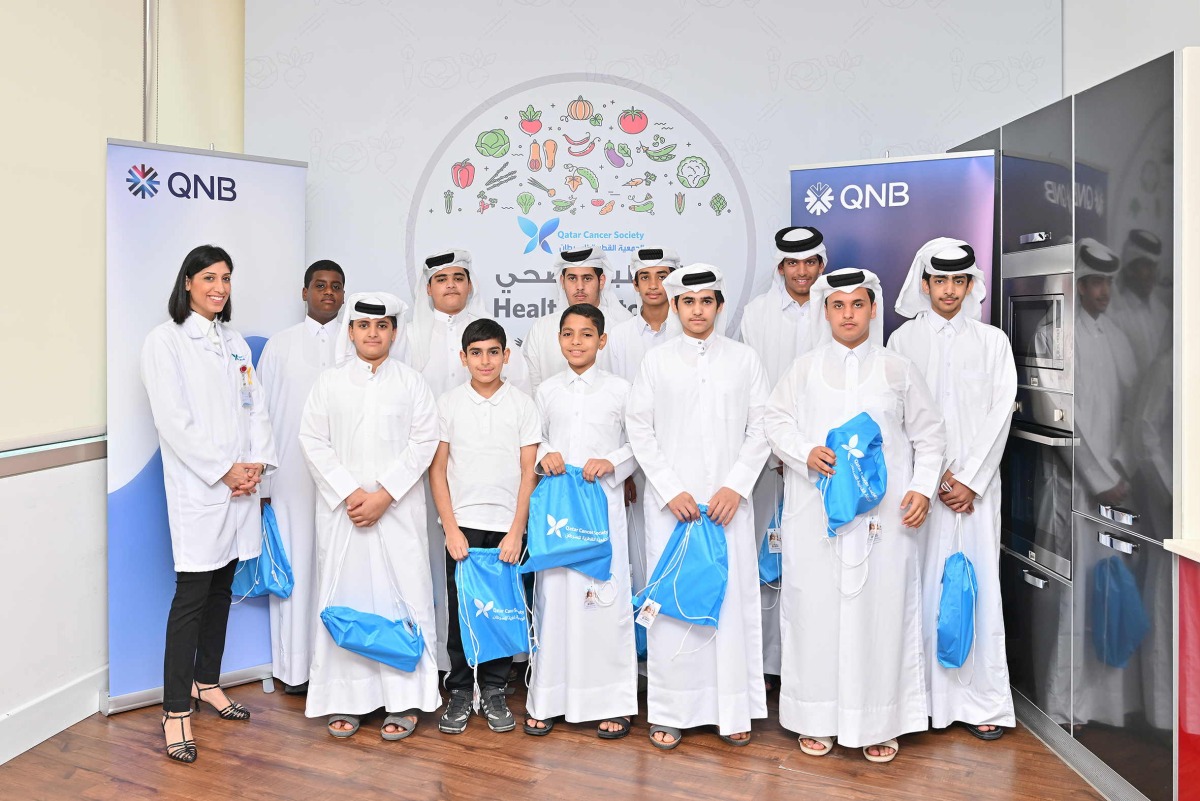 School students participating in the cooking demonstrations and awareness session on healthy nutrition.
