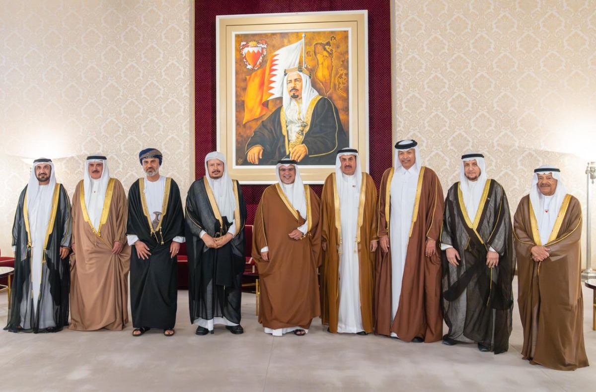 Crown Prince and Prime Minister of Bahrain HRH Prince Salman bin Hamad Al Khalifa with Speaker of the Shura Council H E Hassan bin Abdullah Al Ghanim and other dignitaries in Manama yesterday. 