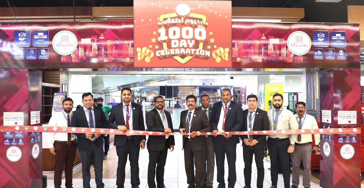 Officials inaugurating the 1000th day celebration yesterday at Rawabi Hypermarket Izghawa.