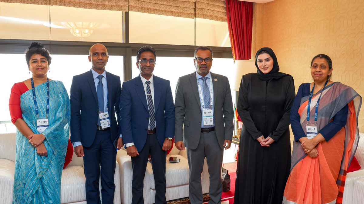 Minister of State for International Cooperation H E Maryam bint Ali bin Nasser Al Misnad meeting Minister of Labour of Sri Lanka H E Dr. Anil Jayantha Fernando and other officials yesterday.