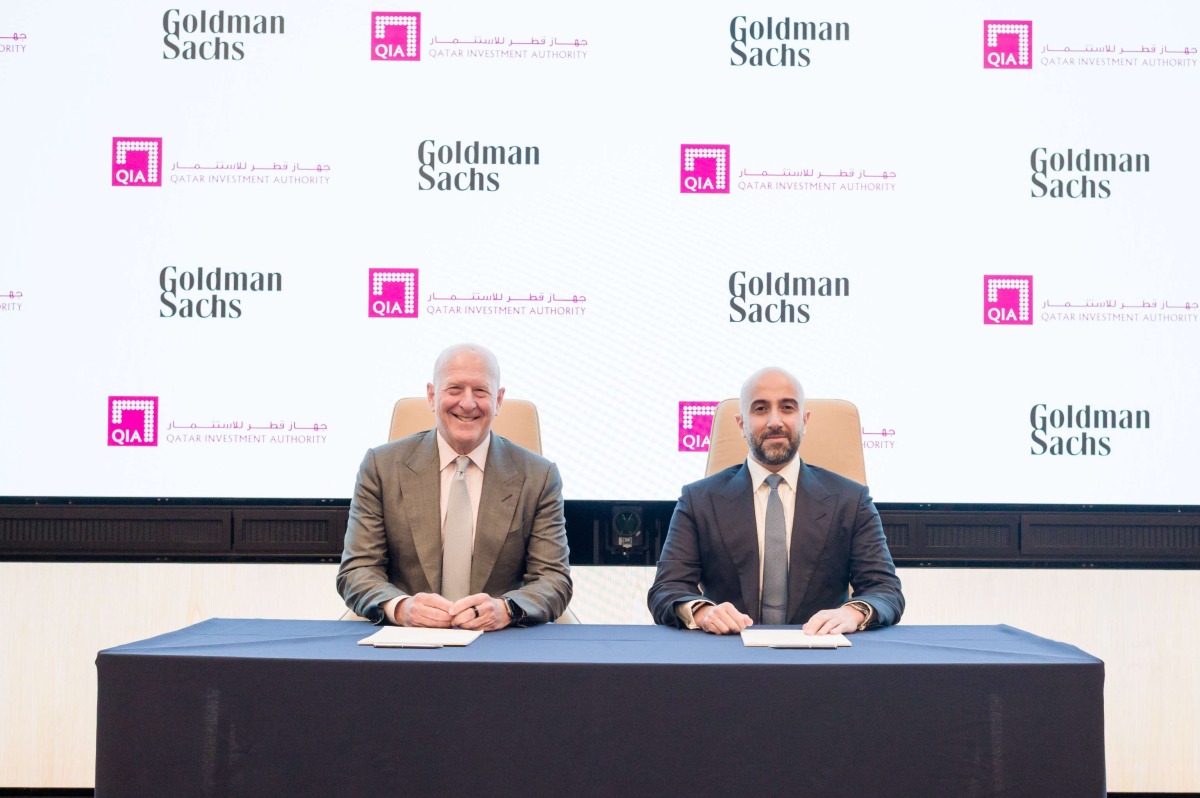 CEO of QIA Mohammed Saif Al Sowaidi and Chairman and CEO of Goldman Sachs David Solomon during the signing of MoU.
