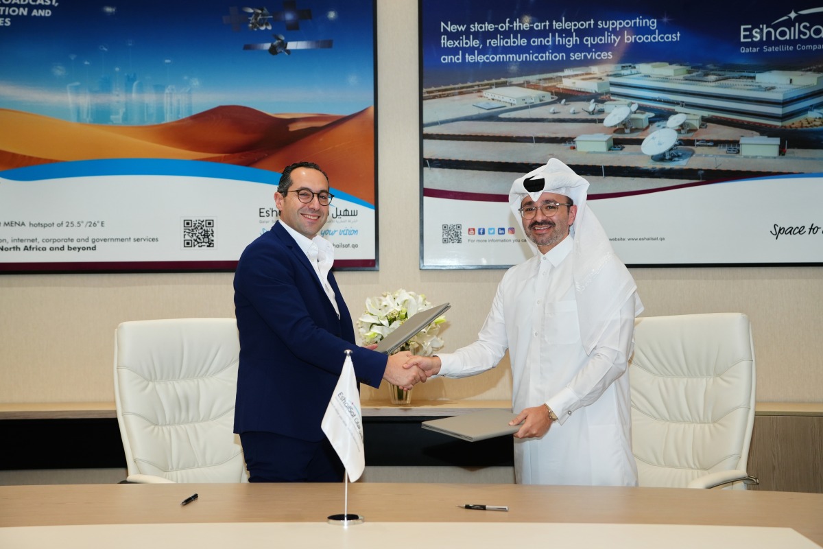 Es’hailSat and Telesat officials during the signing of the agreement.  