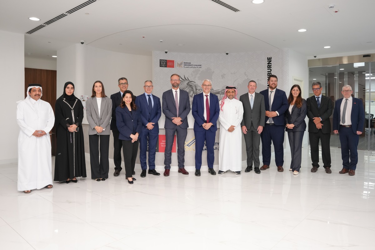 Victoria's Minister for Economic Growth and Jobs, Minister for Government Services, and Minister for Finance, The Hon. Danny Pearson; Australian Ambassador to Qatar H E Shane Flannagan; Barzan University College Vice-Chairman Dr. Hassan Bin Rashid Al Derham; and other officials during the visit.