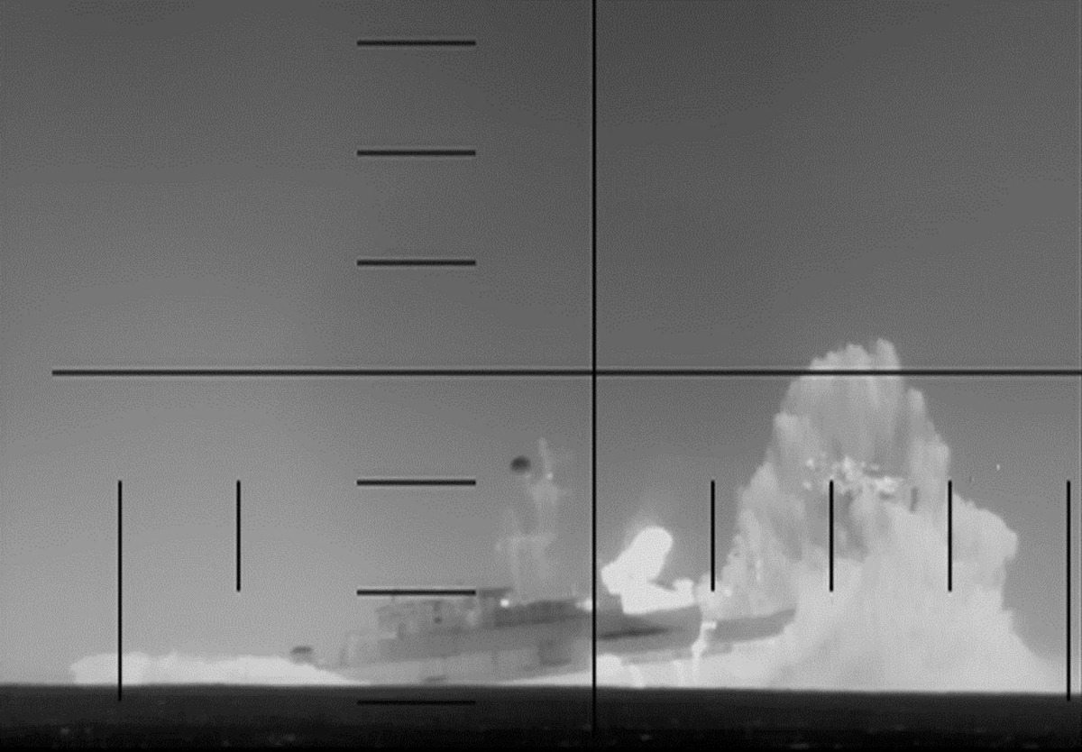 This frame grab from a video released by the US Department of Defense on March 4, 2026, shows what the Department of Defense says is periscope footage of a US Navy submarine firing on and sinking an Iranian warship in the Indian Ocean. Photo by US Department of Defense / AFP