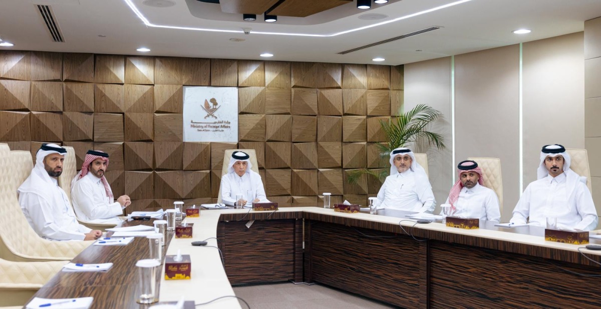 Minister of State for Foreign Affairs H E Sultan bin Saad Al Muraikhi and members of Qatari delegation during the Arab League Council extraordinary session.