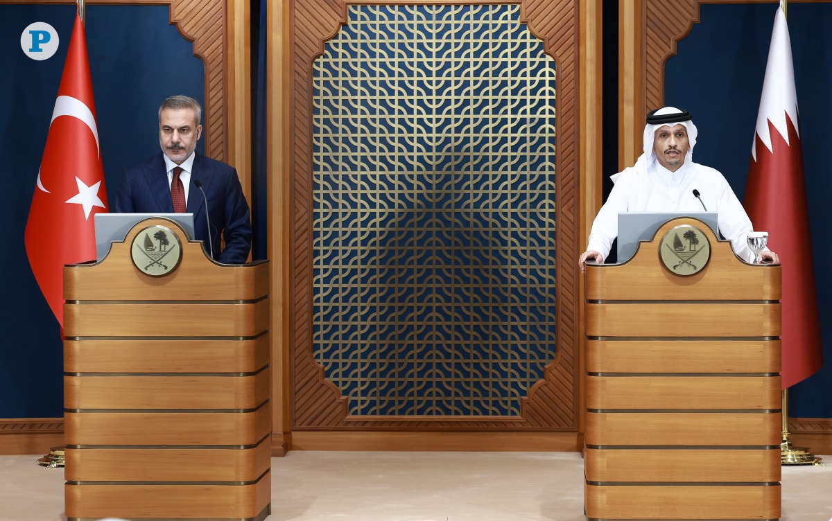 Prime Minister and Minister of Foreign Affairs H E Sheikh Mohammed bin Abdulrahman bin Jassim Al Thani and Minister of Foreign Affairs of Türkiye H E Hakan Fidan addressing a joint press conference in Doha yesterday. Pic: Rajan Vadakkemuriyil/The Peninsula
