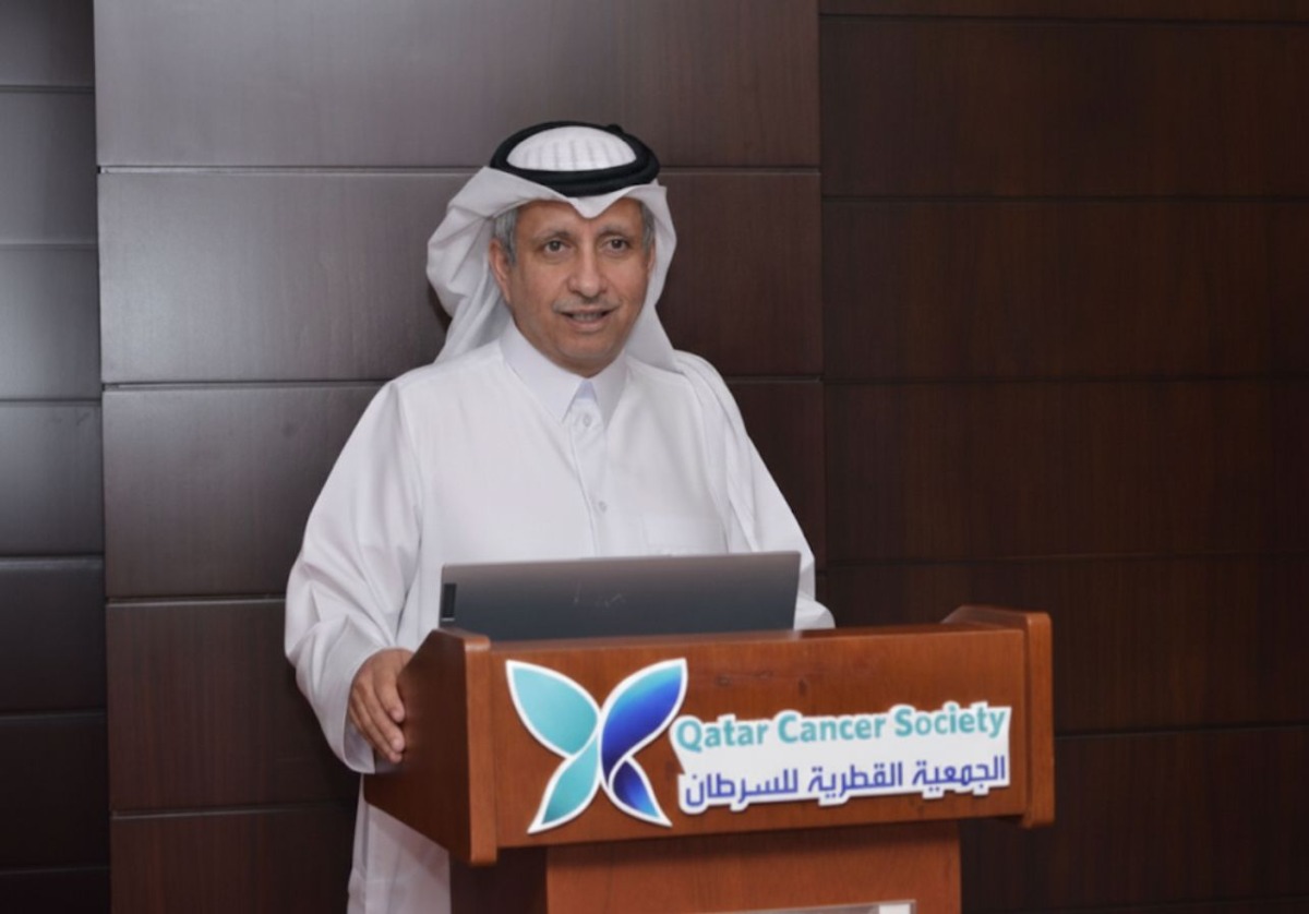 Dr. Khalid bin Jabr Al Thani speaking during the meeting.