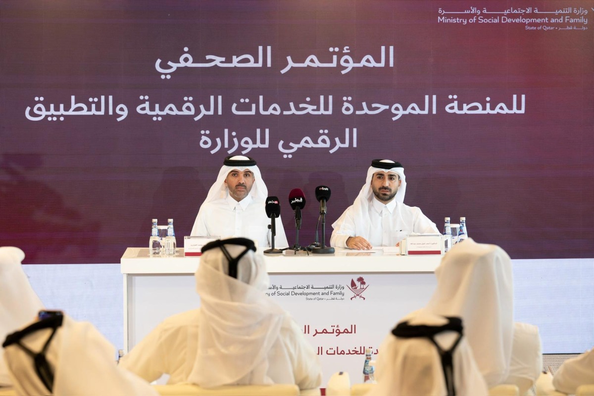 Official addressing the press conference 