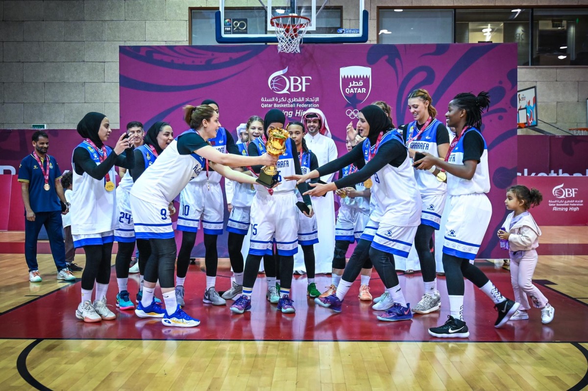 Qatar Basketball Federation President Mohammed bin Saad Al-Mughassib crowned Al Gharafa the League champions.