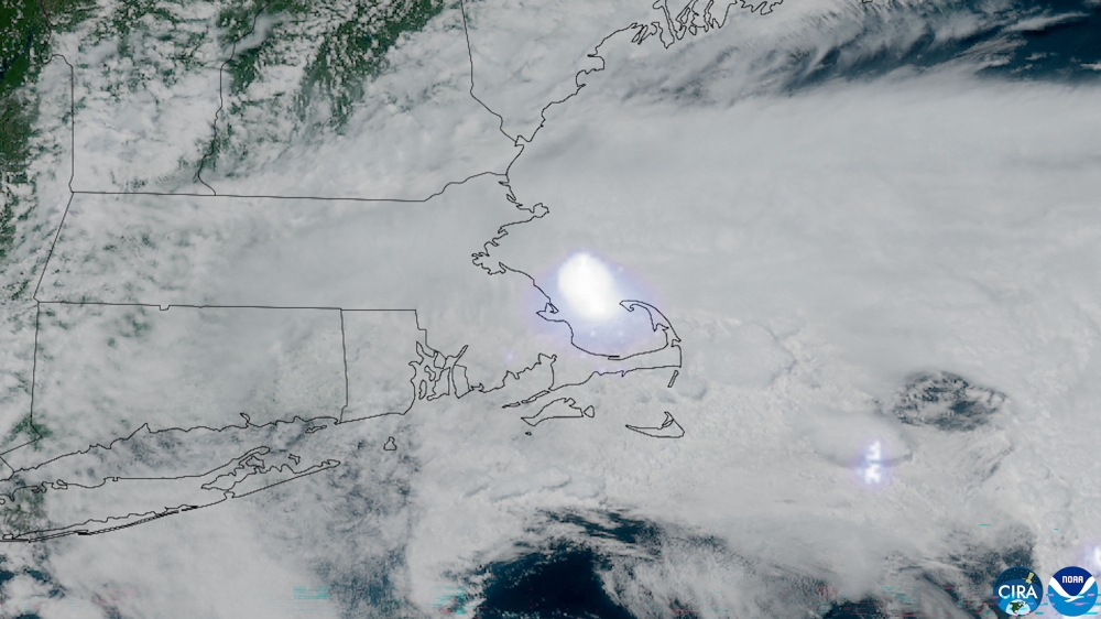 Satellite image handout from the Cooperative Institute for Research in the Atmosphere at Colorado State University and the National Oceanic and Atmospheric Administration (CSU/CIRA and NOAA) taken on May 30, 2026, at 18:06 UTC shows the meteor exploding in the atmosphere. (Photo by Handout / various sources / AFP) 