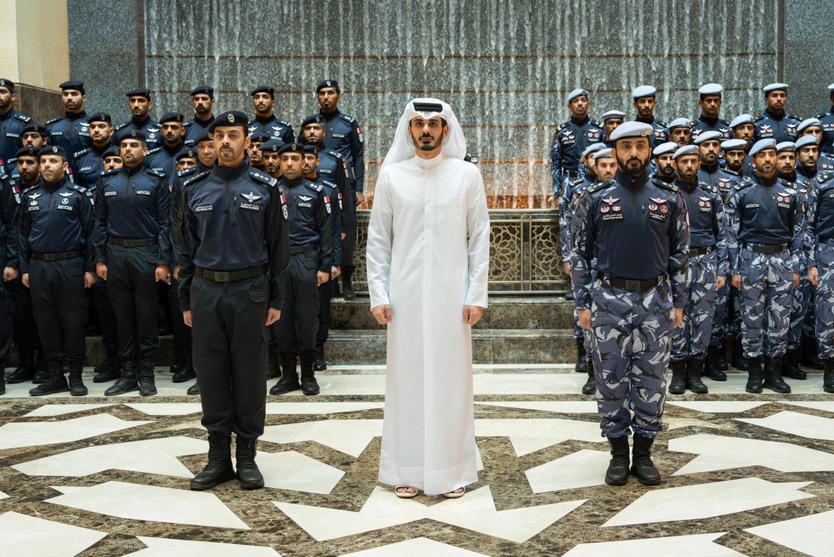 Minister of Interior and Commander of the Internal Security Force “Lekhwiya” – Chairman of the Security Committee H E Sheikh Khalifa bin Hamad bin Khalifa Al Thani with members of Qatari security forces.