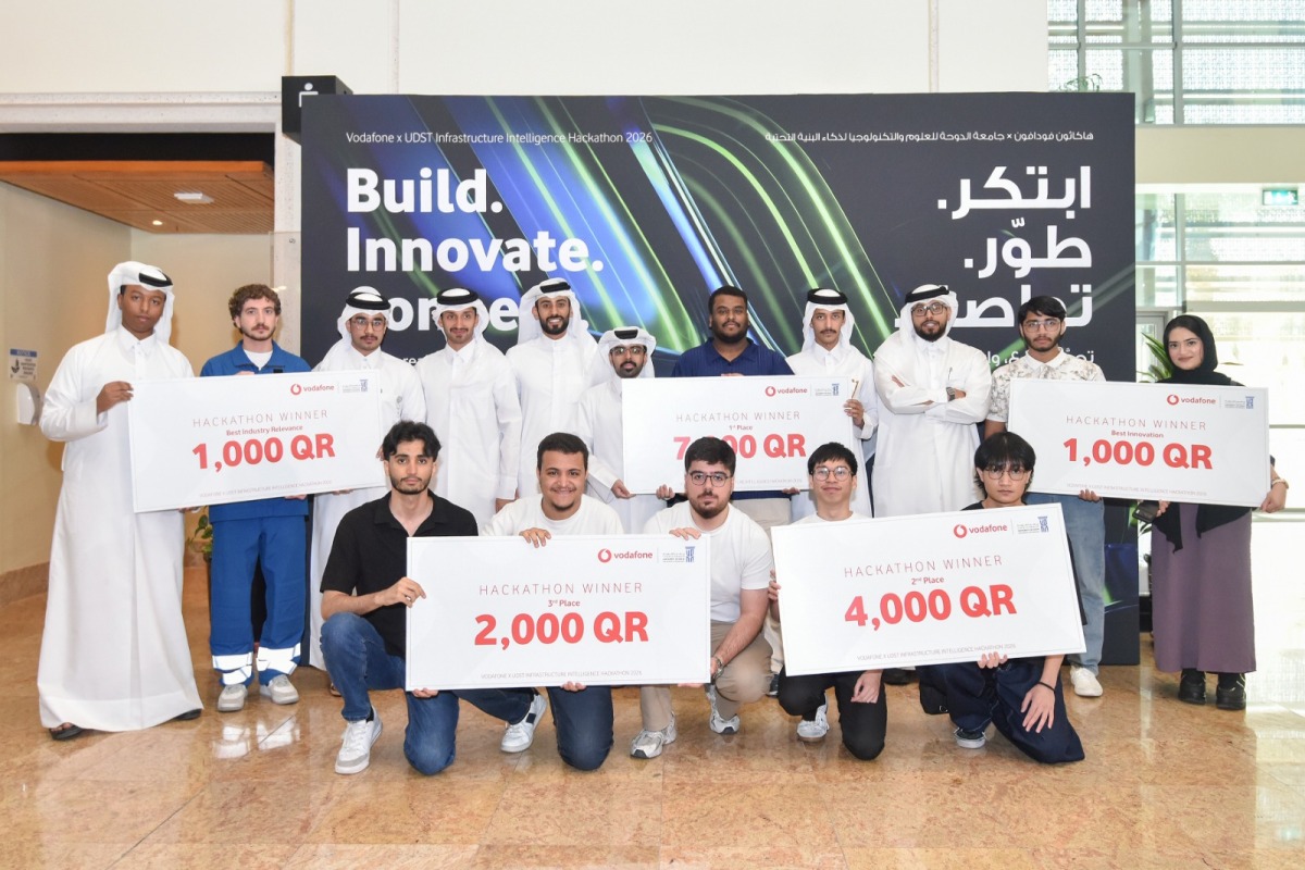 Officials and the prize winners during the event.