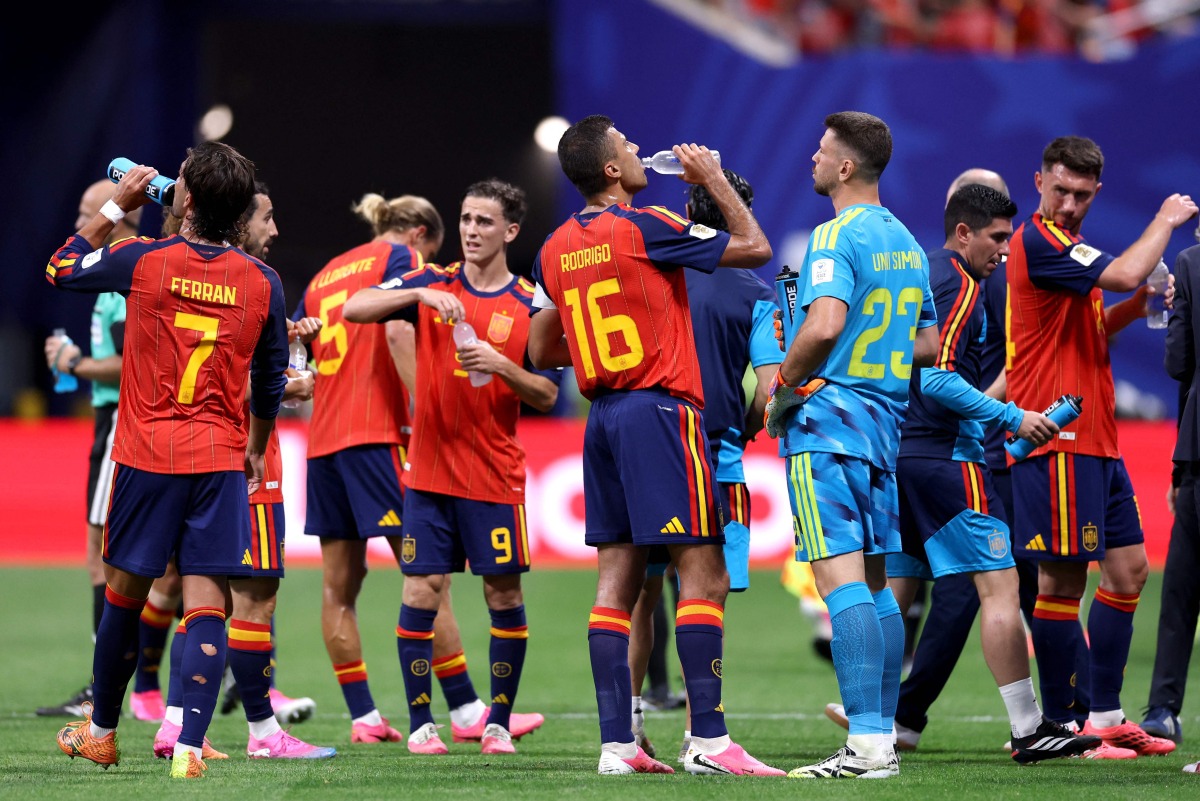 Spain players take a drink during a hydration break in the FIFA World Cup 2026 Group H match between Spain and Cabo Verde at Atlanta Stadium on June 15, 2026 in Atlanta, Georgia. Buda Mendes/Getty Images/AFP 