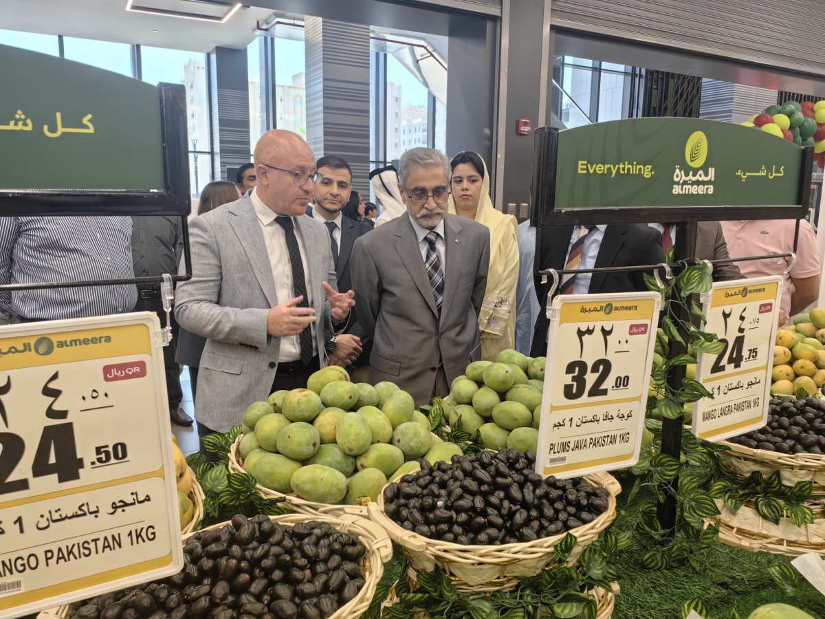 Ambassador of Pakistan to Qatar H E Muhammad Aamer during the launch of Pakistan Fruit Festival at almeera.
