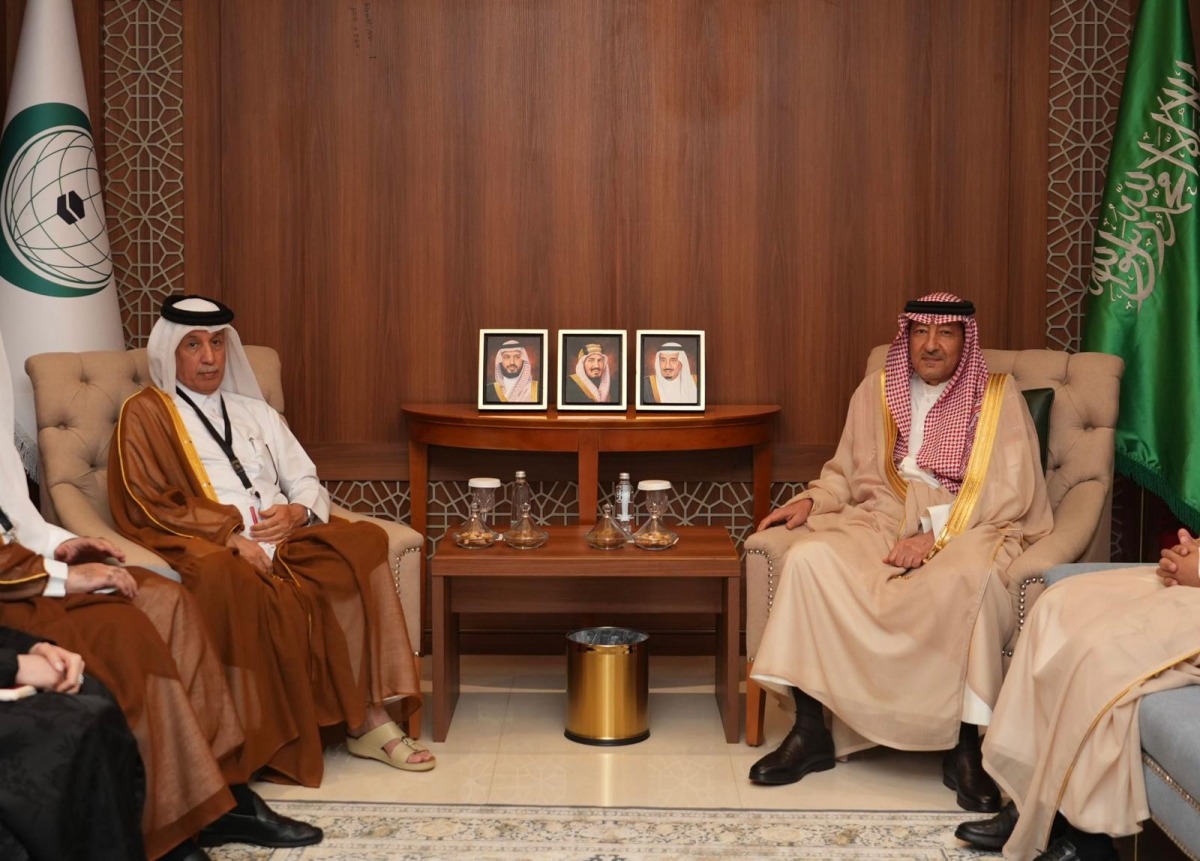 Minister of State for Foreign Affairs H E Sultan bin Saad Al Muraikhi and Deputy Minister of Foreign Affairs of the Kingdom of Saudi Arabia H E Eng. Waleed bin Abdulkarim Al Khereiji during the meeting.
