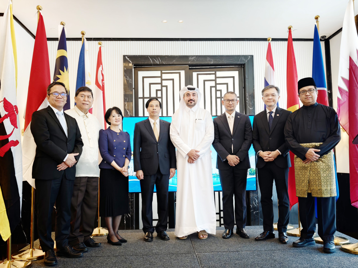 Ambassador of Vietnam to Qatar H E Nguyen Huy Hiep, Acting Head of Communications and Outreach Section-Fire Station Abdullah Ahmad Darmani with Their Excellencies Ambassadors of Asean countries during the reception yesterday.