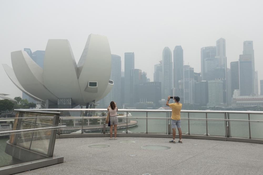  This photo taken on Sept. 14, 2026 shows the city skyline of Singapore's Marina Bay area. (Xinhua/Then Chih Wey)