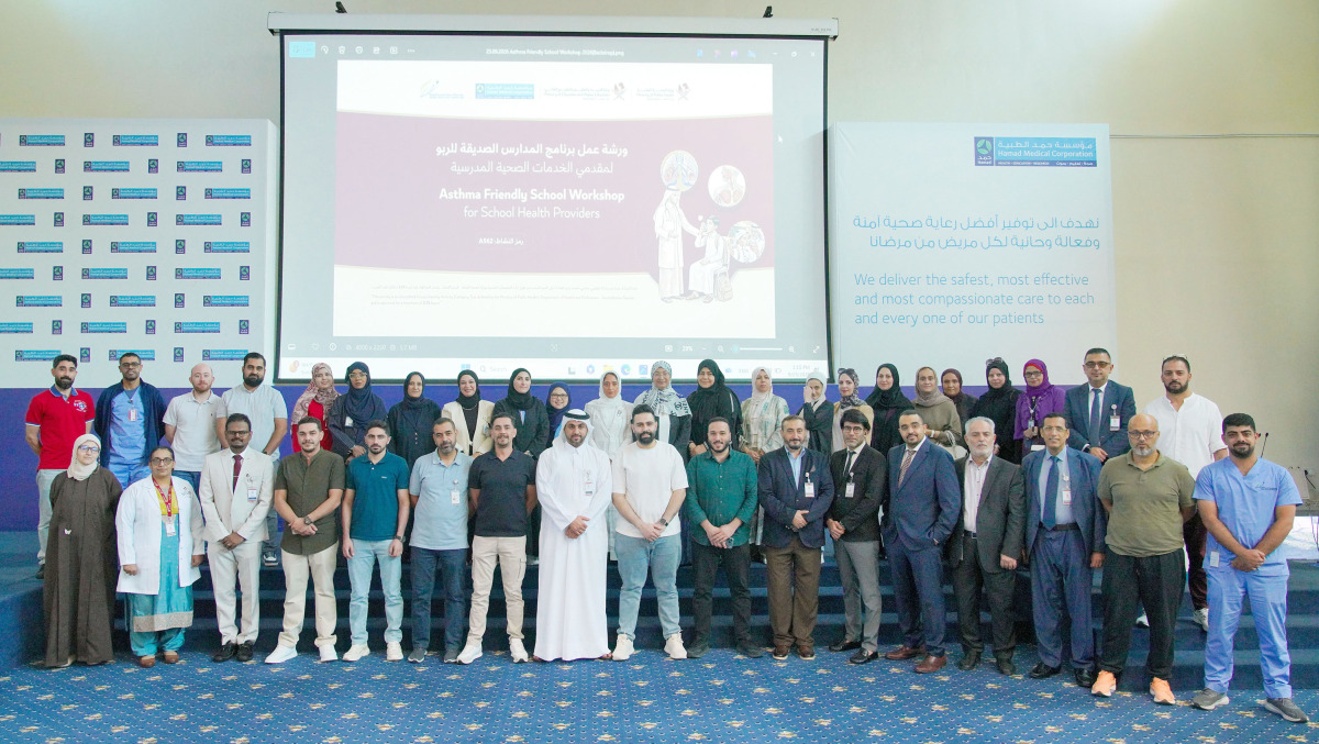 Officials and participants at the workshop. 