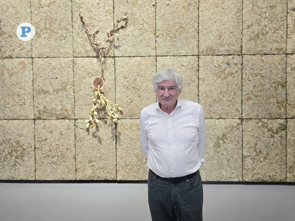 Giuseppe Penone with one of his artworks. Picture by Khalid El Sawi / The Peninsula